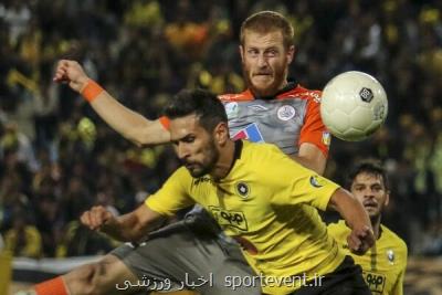 مهاجم سابق استقلال آماده شكستن ركورد مهاجم سابق پرسپولیس