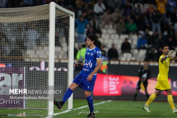 چرا استقلال سراغ بازیکن خارجی نمی رود؟