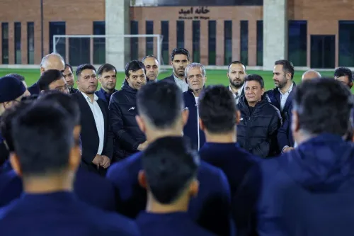 پزشکیان به ملی پوشان فوتبال ایران چه گفت؟