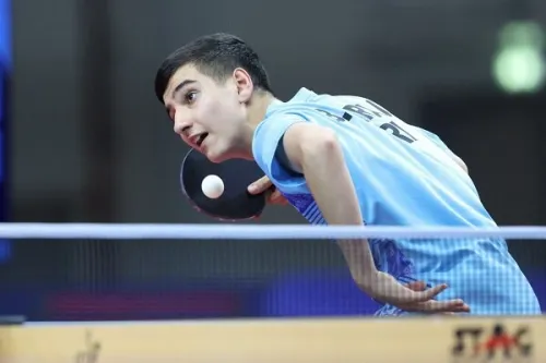 بنیامین فرجی با مصدومیت از مسابقات تنیس روی میز جوانان جهان کنار رفت