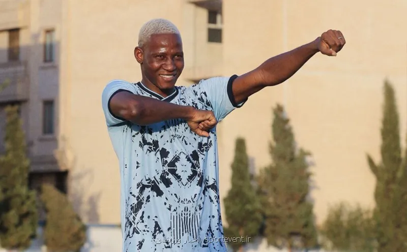 ستاره خارجی استقلال در راه ترک ایران می خواهم جدا شوم!