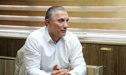 هواداران پرسپولیس به این نتیجه رسیده اند که تیم شان مرد بازیهای بزرگ نیست