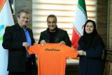 فرهاد كاظمی سرمربی تیم فوتبال بادران شد