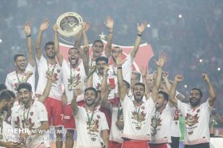 اهدای كاپ قهرمانی سوپر جام به پرسپولیس در بازی با پیكان